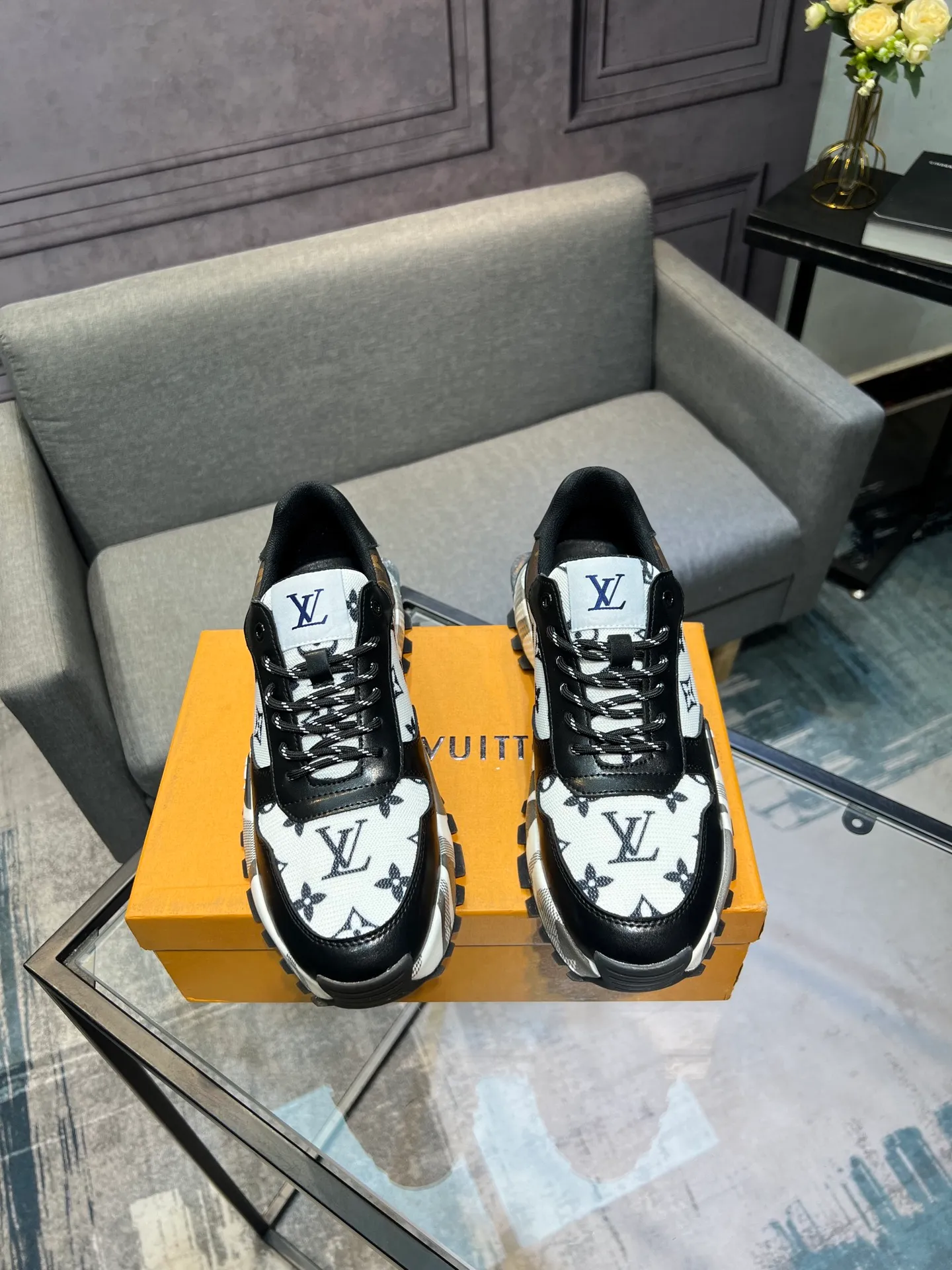 Men's shoes 💰440 [Lv] The latest casual men's shoes, high-quality workmanship, uppers made of cowhide, genuine leather insoles, fashionable rubber outsole, casual and fashionable, high-end quality, code number: 38-44. 45 can be customized and cannot be returned!